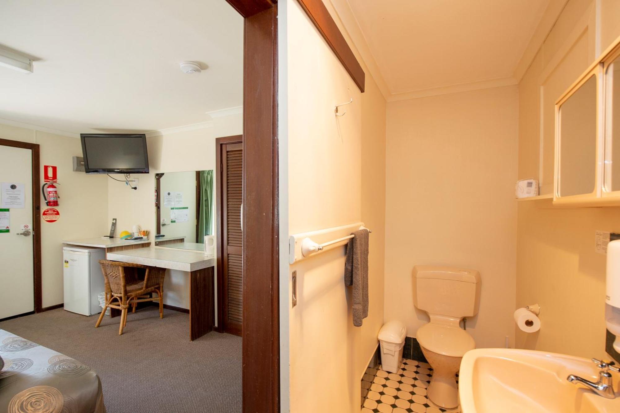 Ardrossan Hotel Motel Bagian luar foto