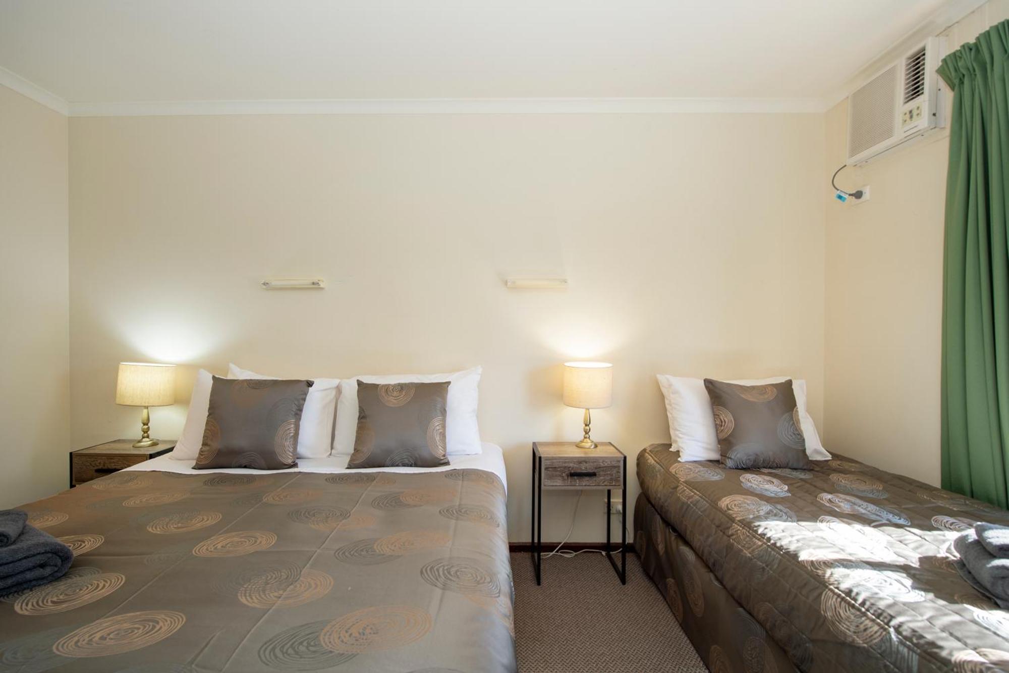 Ardrossan Hotel Motel Bagian luar foto