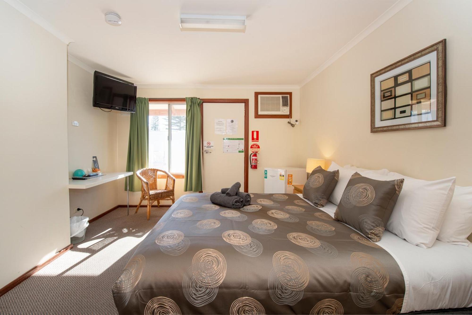 Ardrossan Hotel Motel Bagian luar foto