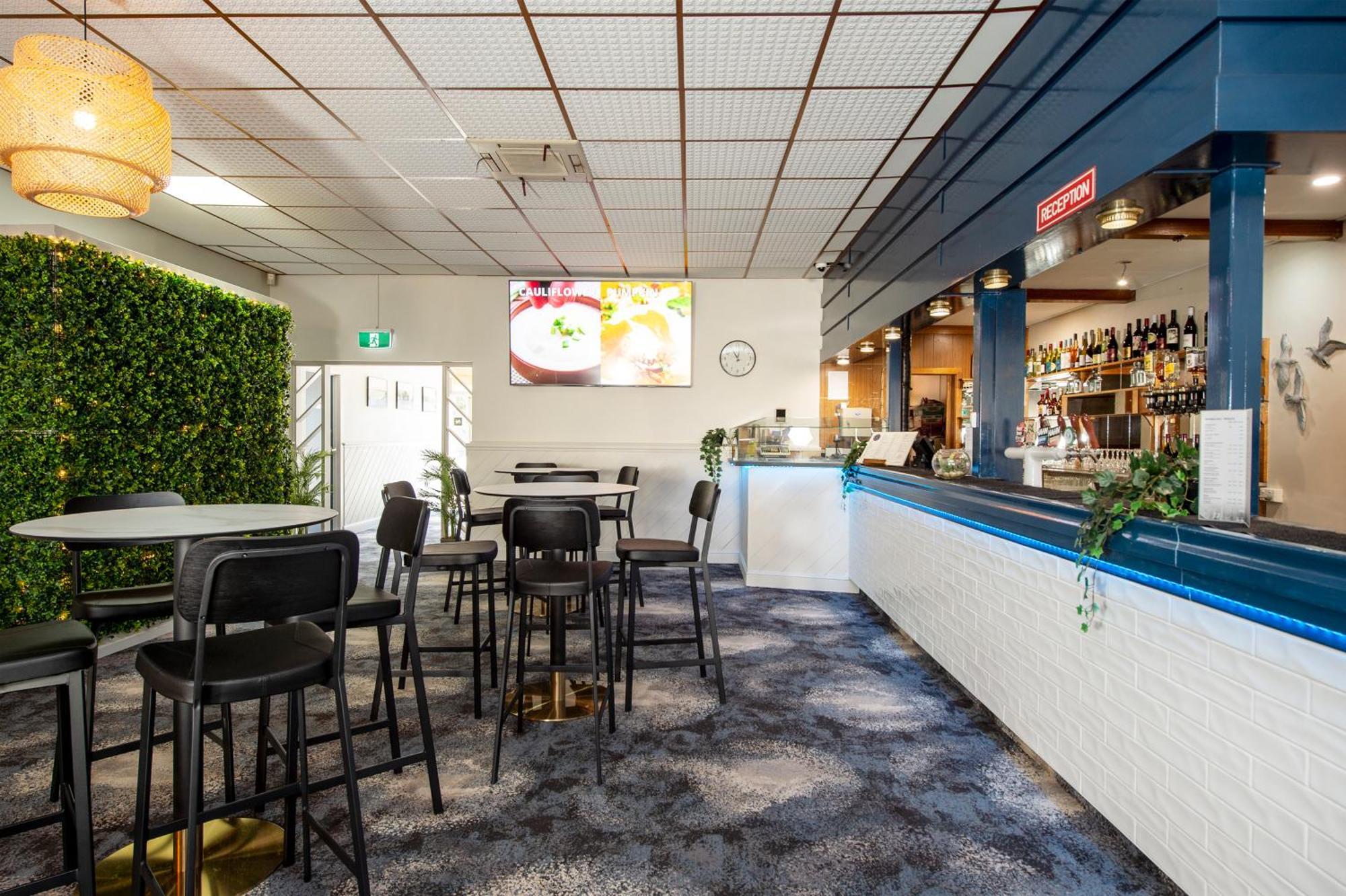 Ardrossan Hotel Motel Bagian luar foto