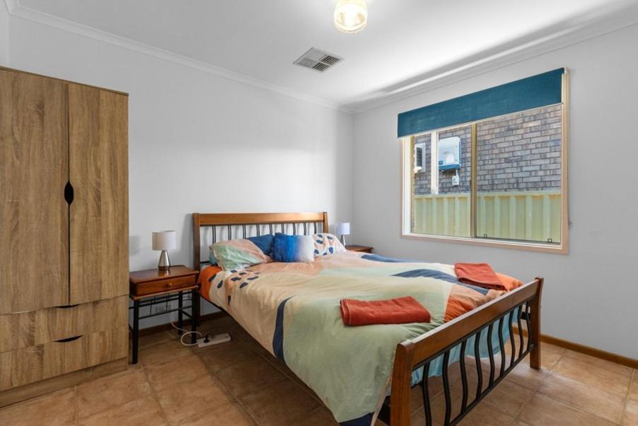 Ardrossan Hotel Motel Bagian luar foto